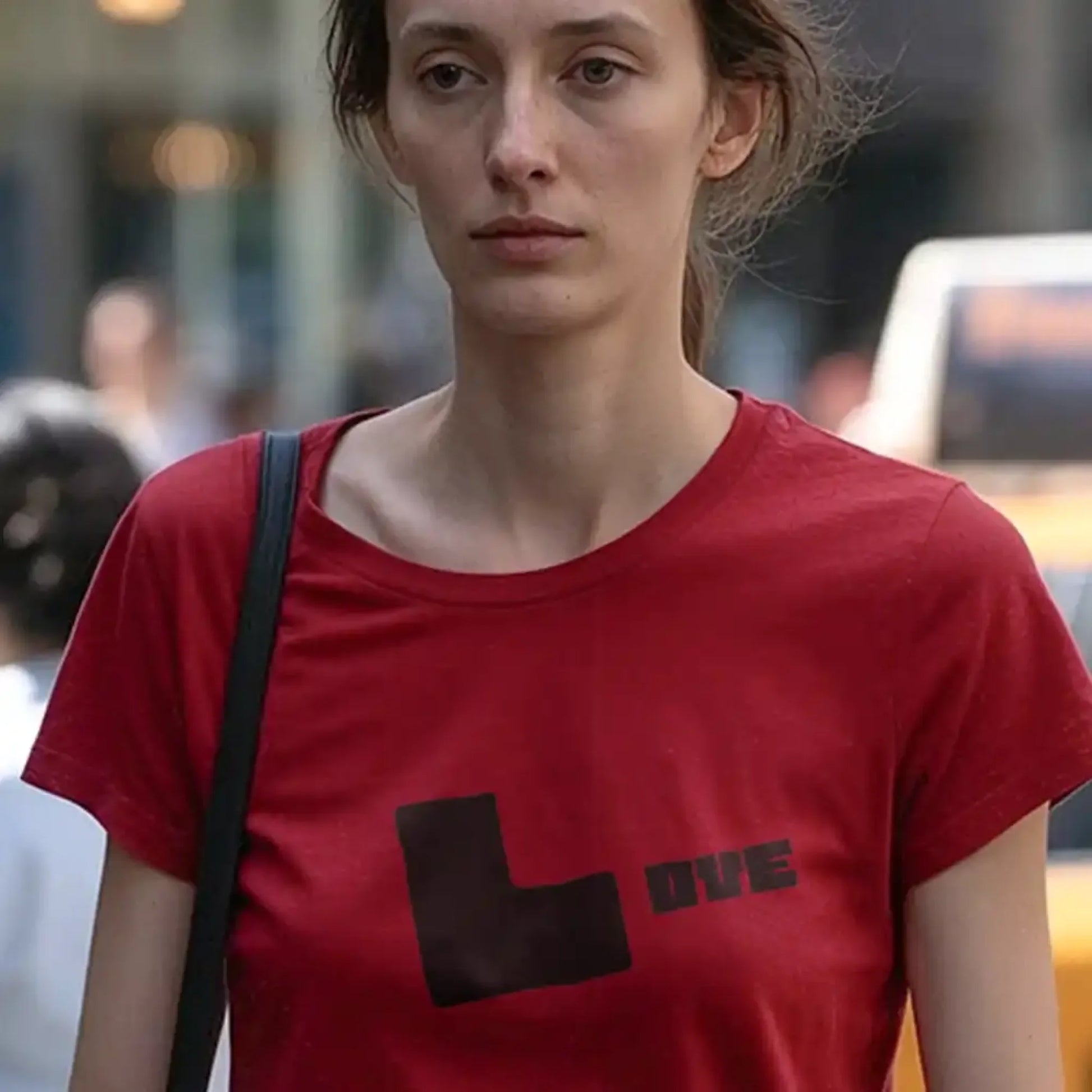 Love egyedi póló felirat